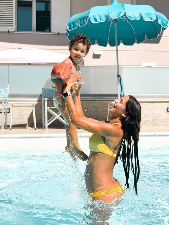Hotel Bagli リミニ エクステリア 写真
